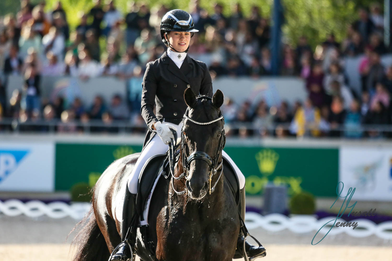 Charlotte Fry (GBR) mit Glamourdale im Preis der Soers CDI4 Sterne Grand Prix